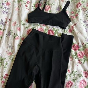 Crop shop boutique set